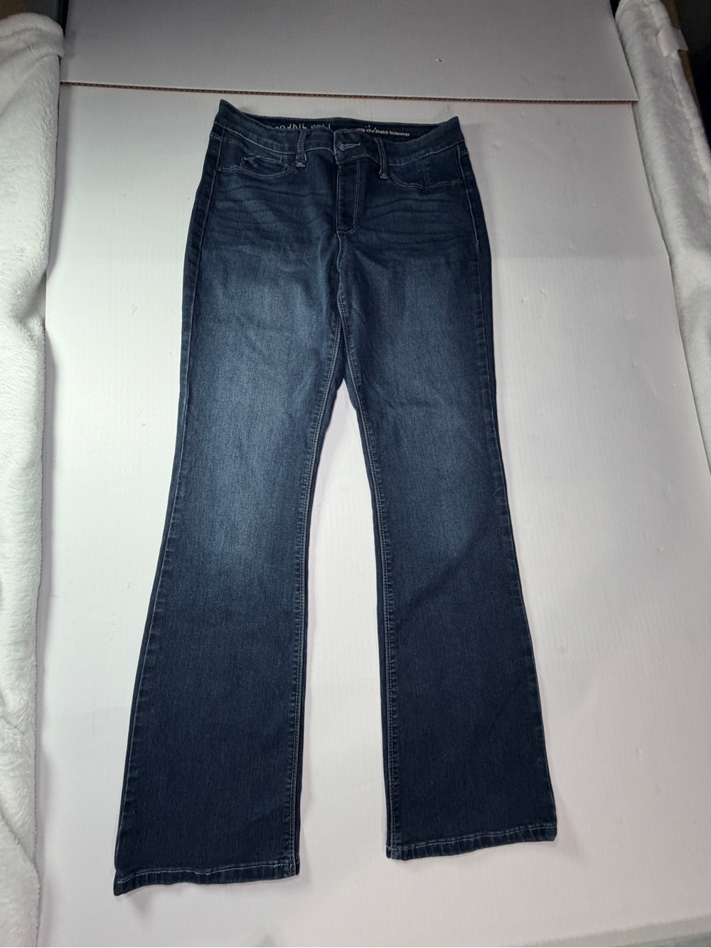Women’s Dark Blue Bootcut Jeans deadstock discontinued medium